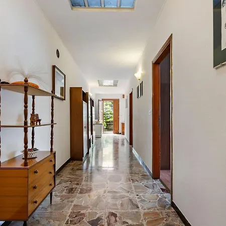 Casa Ambrogio, Family By Halldis Casa de Férias