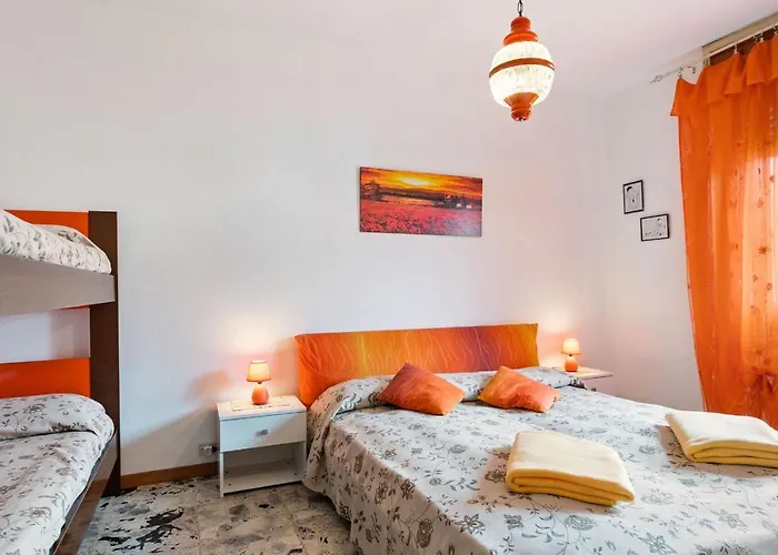 Casa Ambrogio, Family By Halldis * Кремия