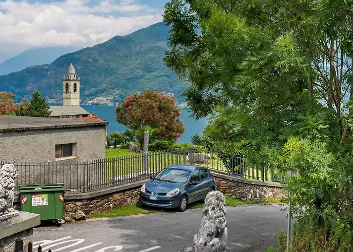 Casa Ambrogio, Family By Halldis Кремия