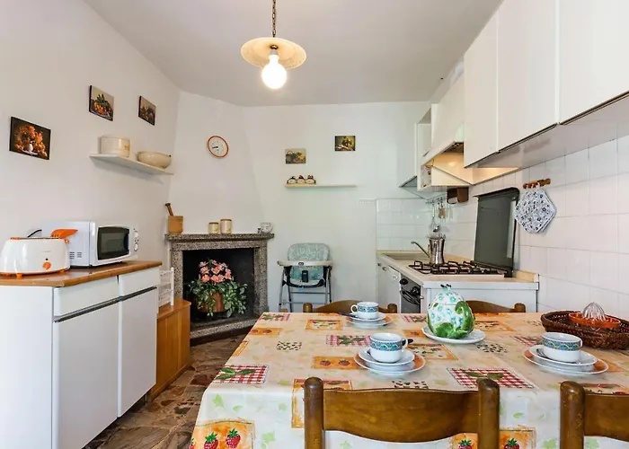 Casa Ambrogio, Family By Halldis Дом отдыха *